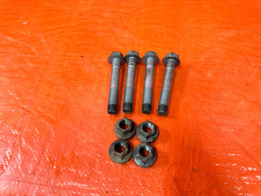 03 07 INFINITI G35 COUPE   REAR UPPER CONTROL ARM BOLTS HARDWARE   OEM 2980
