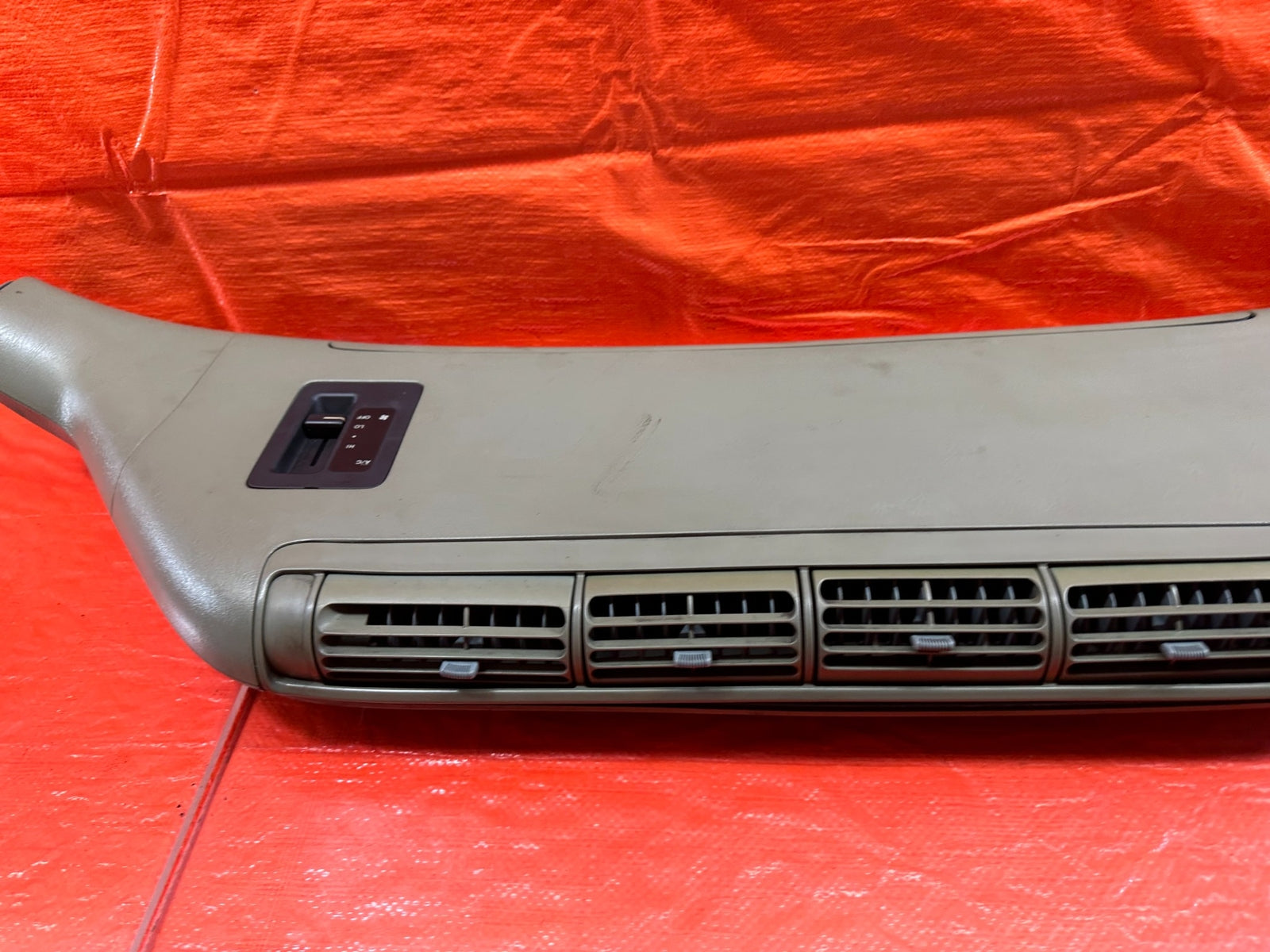 95 97 HONDA ODYSSEY   OVERHEAD UPPER ROOF AC VENT BOX W/ SWITCHES   OEM #19315