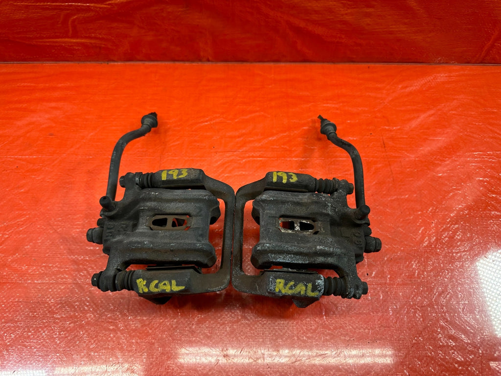 95 98 HONDA ODYSSEY   LEFT AND RIGHT REAR BRAKE CALIPERS   OEM FACTORY #1930