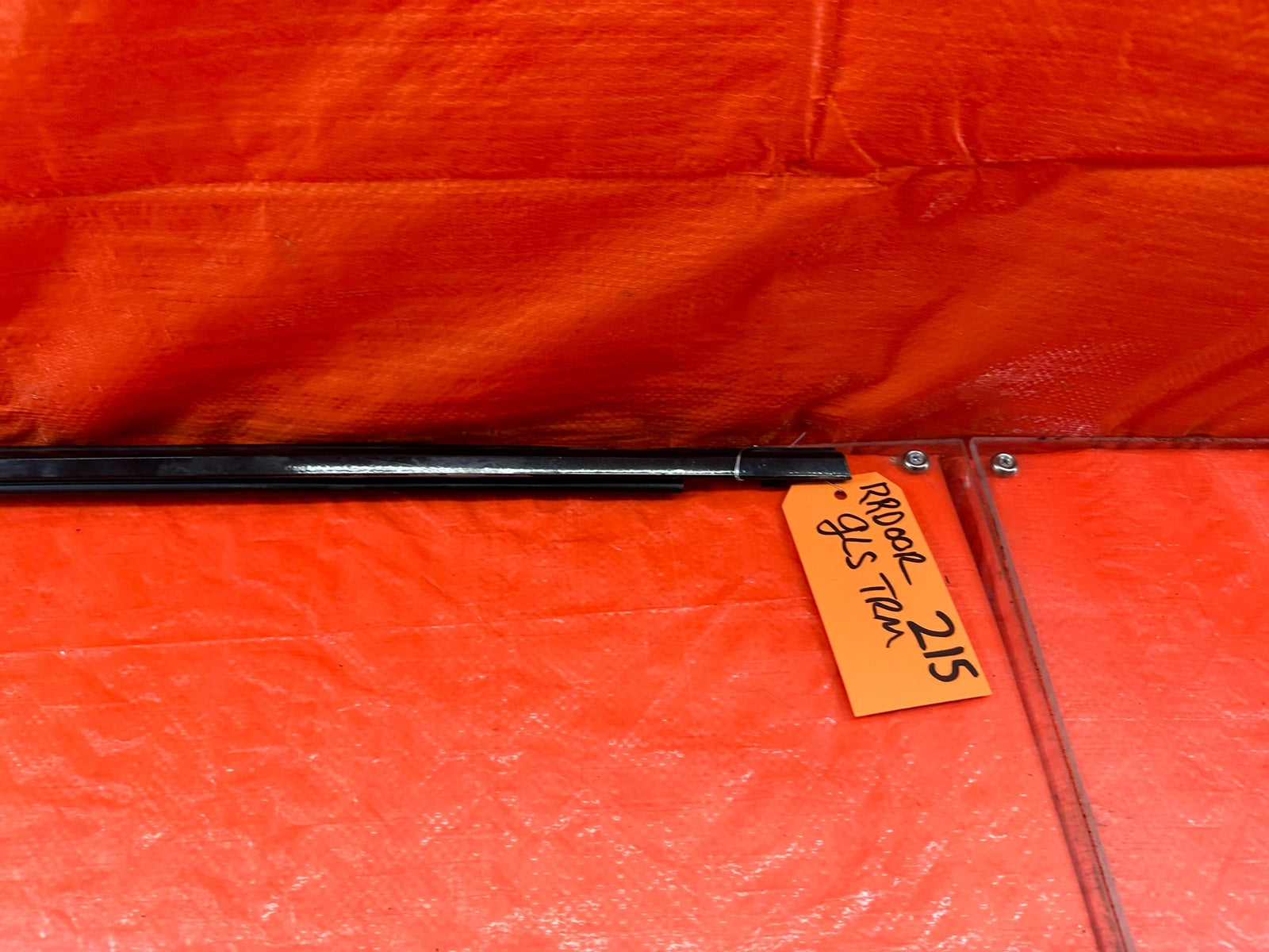 14 20 INFINITI Q50   PASSENGER RIGHT REAR EXTERIOR WINDOW GLASS TRIM   OEM #2155