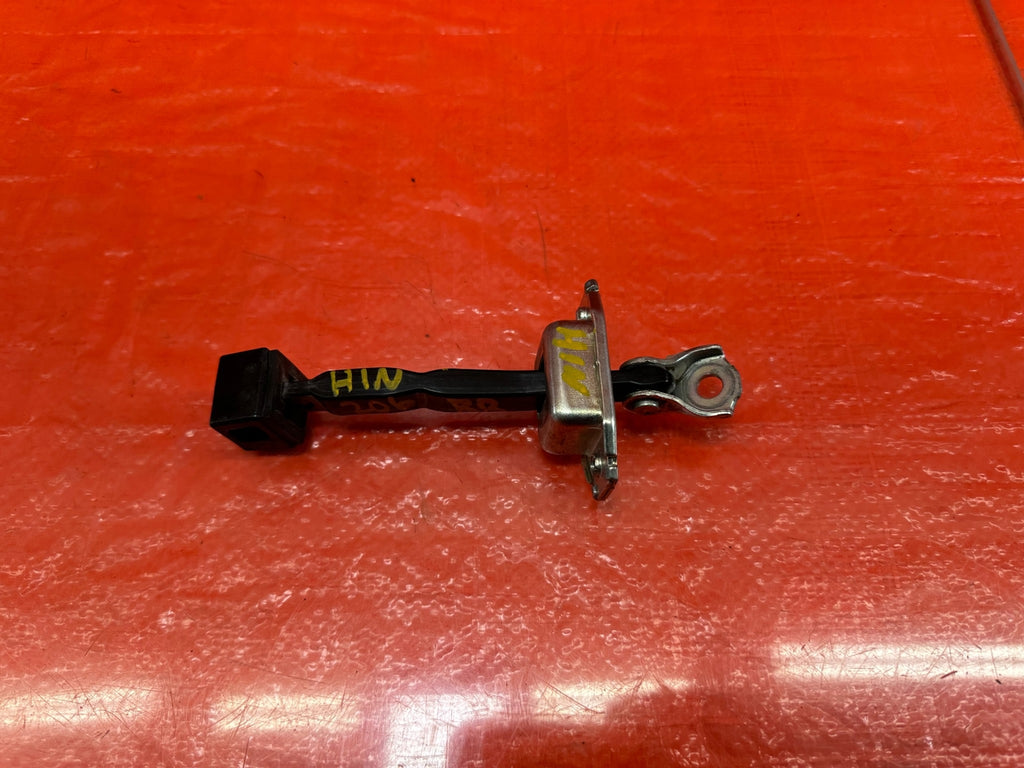 08 15 LANCER EVOLUTION X EVO 10   RIGHT REAR DOOR CHECKER HINGE ARM STOPPER 2064