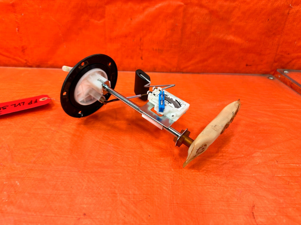 10 16 HYUNDAI GENESIS COUPE GASOLINE GAS FUEL LEVER SENSOR METER UNIT OEM #3022