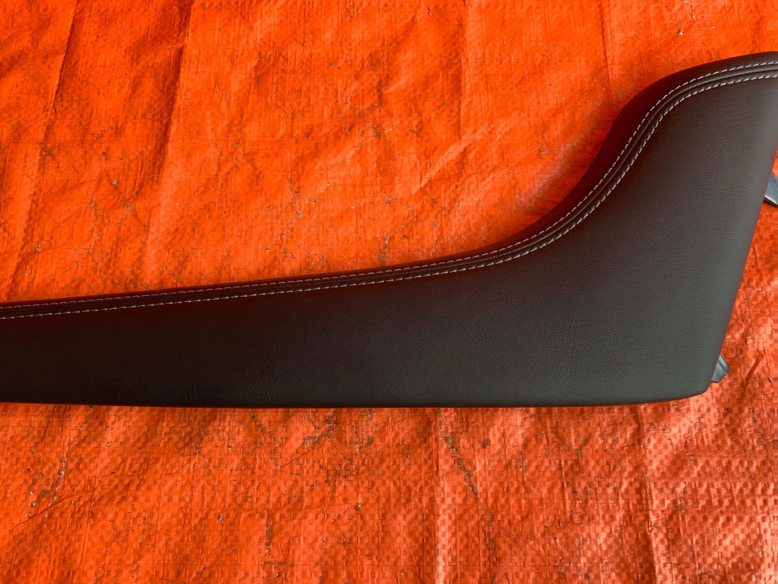 OEM 2016   2018 INFINITI Q50   CENTER CONSOLE TRIM   PASSENGER RIGHT   BLACK 4