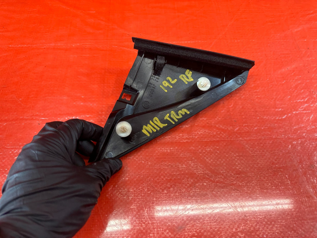 2008 INFINITI G35 X SEDAN   MIRROR TRIM RIGHT SIDE   NON SPEAKER MODEL OEM #1928