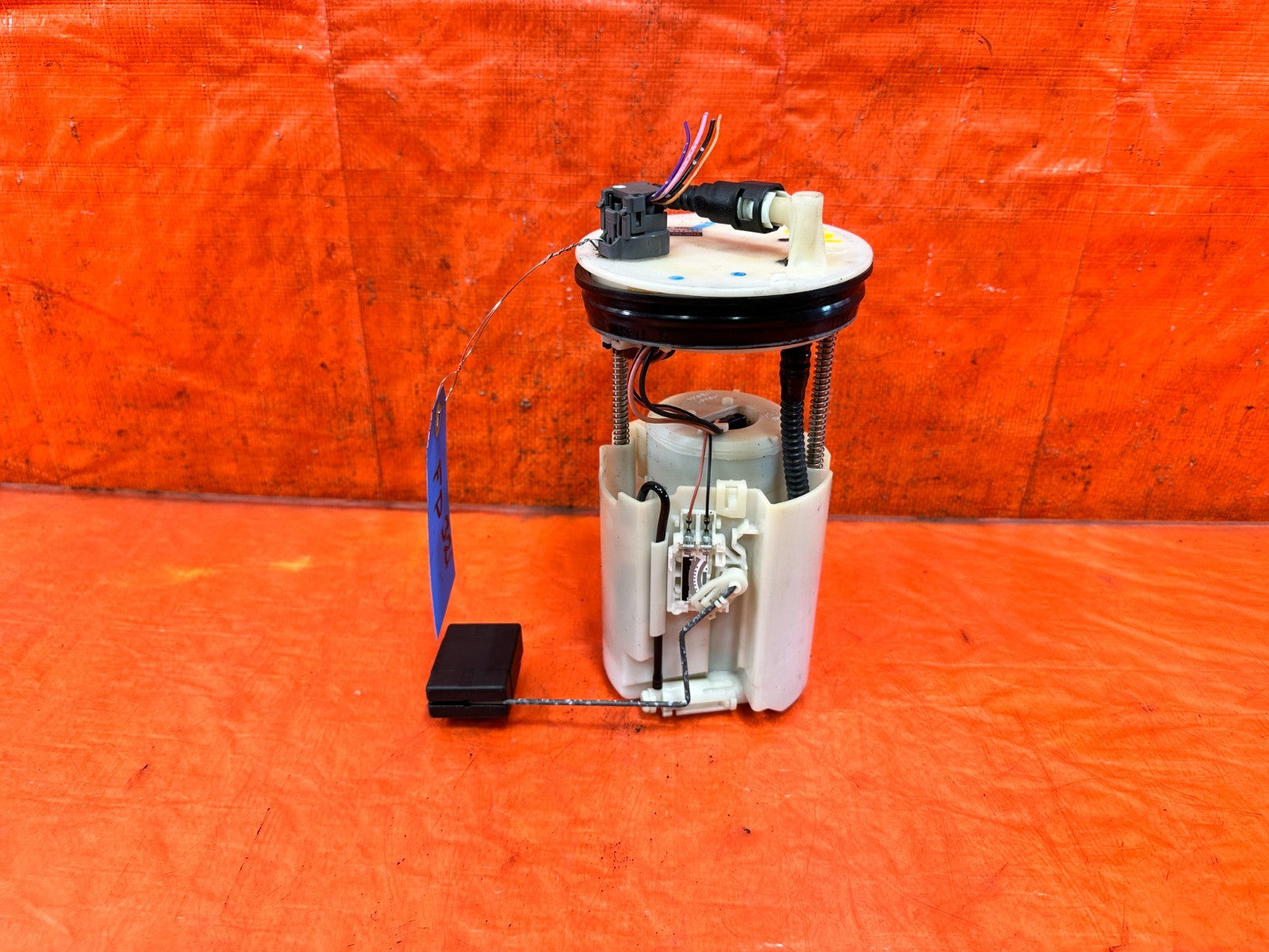 09 14 ACURA TSX 2.4L   GASOLINE GAS FUEL PUMP SENDING UNIT W/ HOUSING   OEM #3213