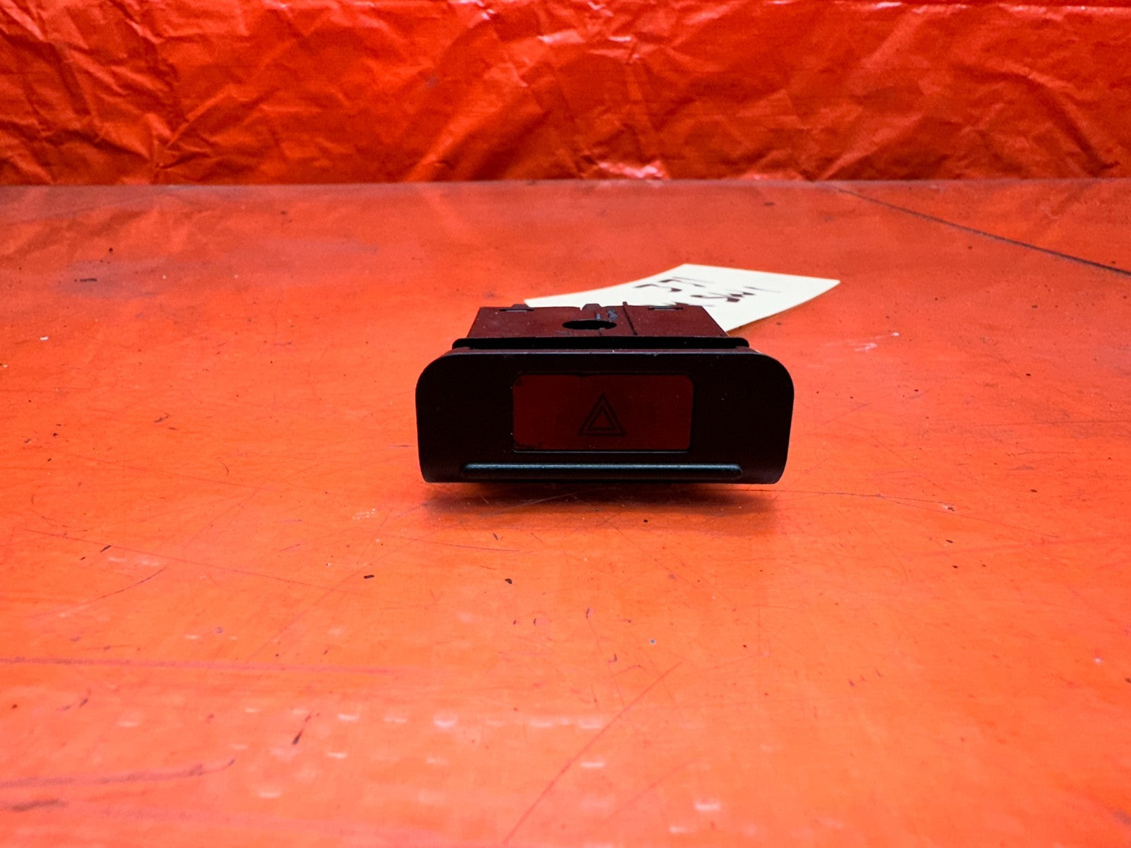 94 01 ACURA INTEGRA DASH WARNING HAZARD LIGHT BUTTON SWITCH OEM #3310