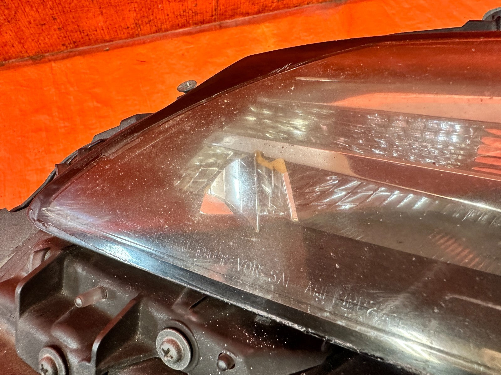 16 20 LEXUS GS350 GS 350   DRIVER LEFT HEADLIGHT HEADLAMP   FOR PARTS   AS IS8