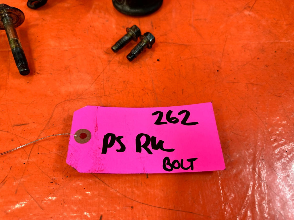 03 09 NISSAN 350Z   POWER STEERING RACK BRACKET AND BOLTS HARDWARE   OEM #2629