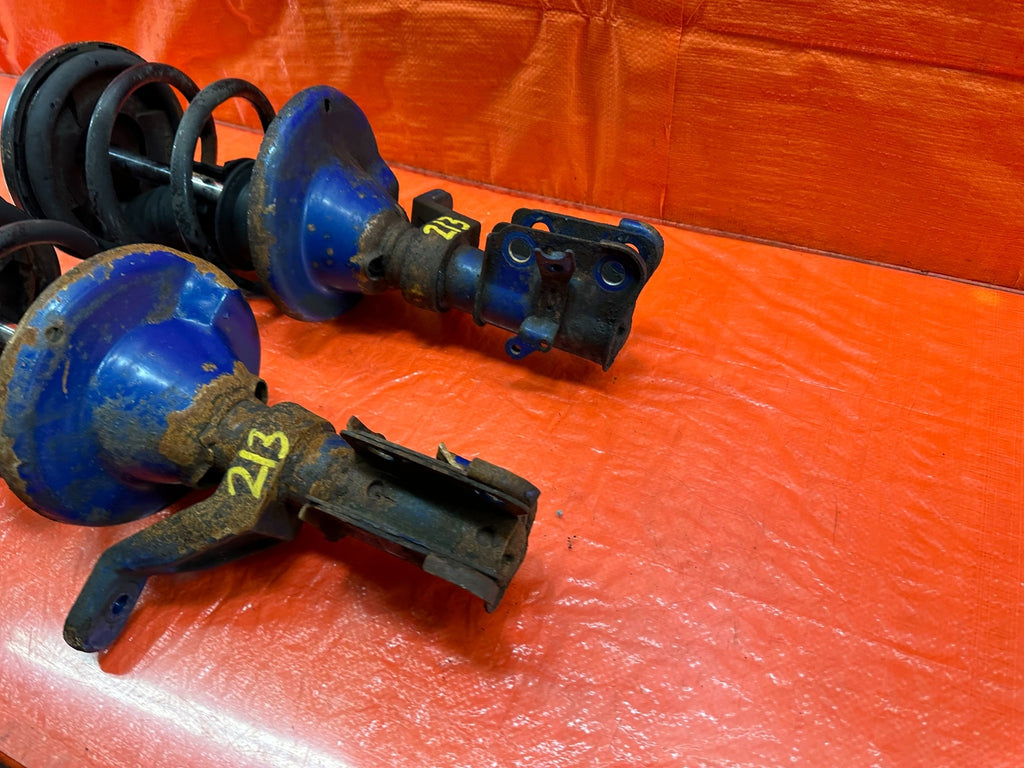 02 05 HONDA CIVIC SI EP3 HATCH   FRONT SHOCKS & SPRINGS LEFT & RIGHT FACTORY 2135