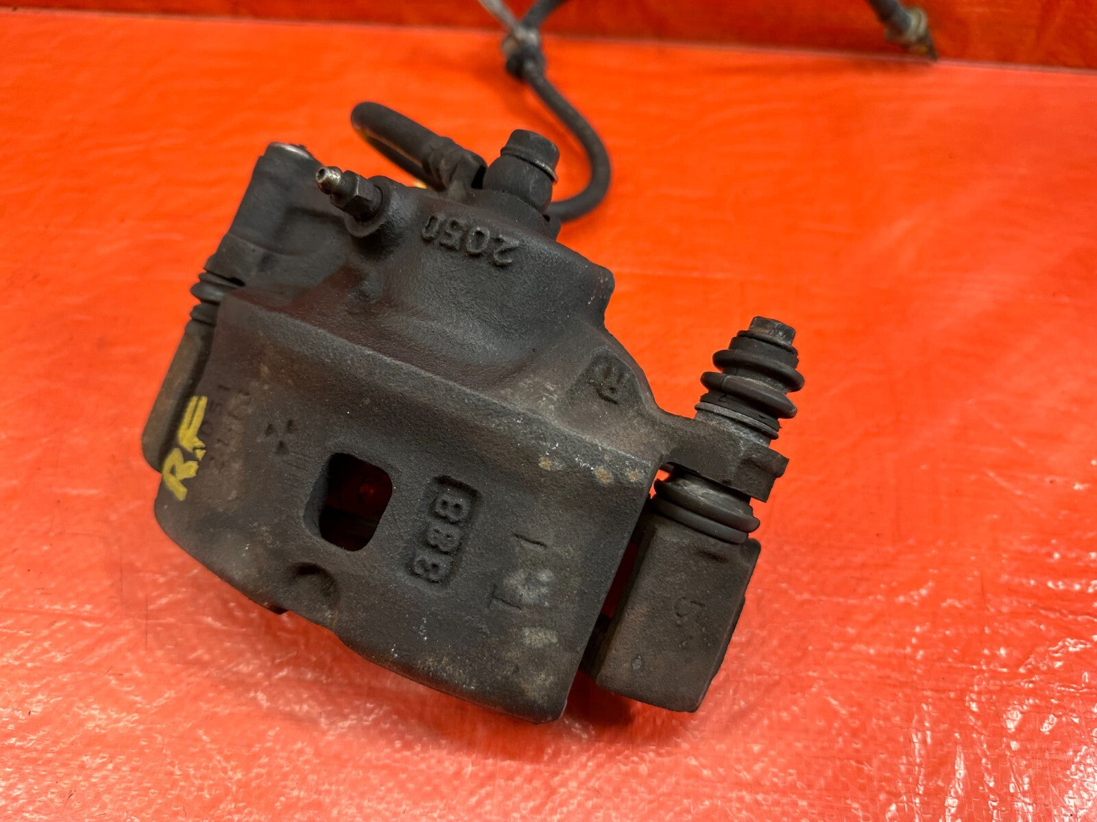 93 94 HONDA DEL SOL SI   PASSENGER RIGHT FRONT BRAKE CALIPER OEM FACTORY 2272