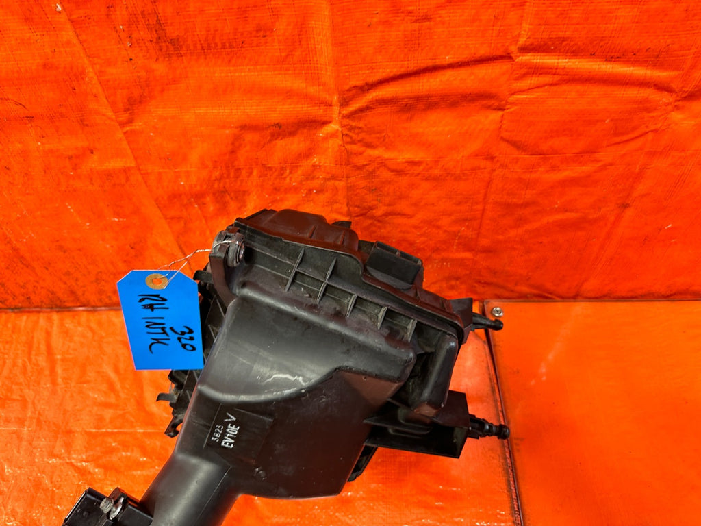 08 15 INFINITI G37 COUPE  RIGHT AIR FILTER HOUSING INTAKE BOX ARM   OEM #3205
