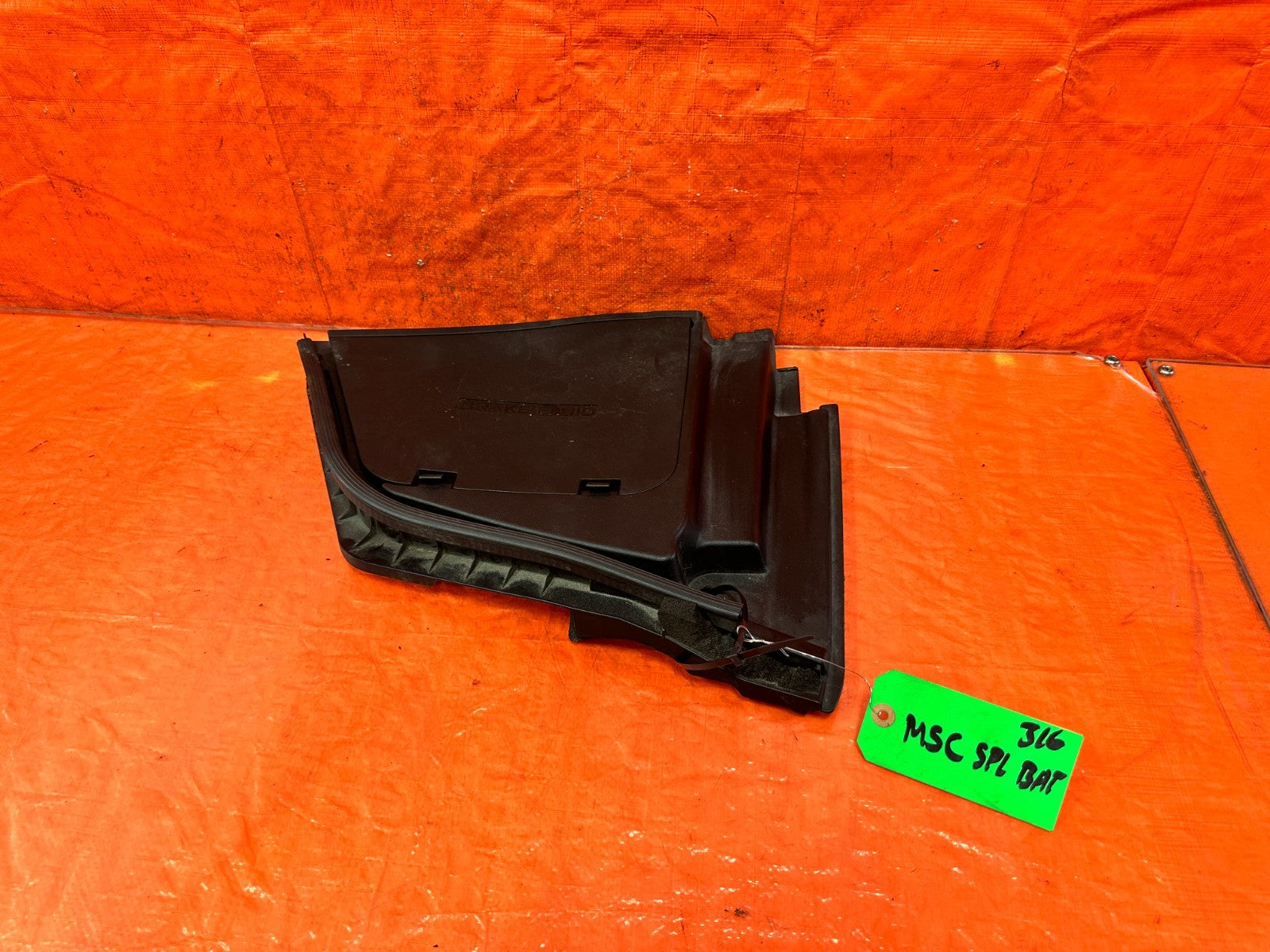 14 20 INFINITI Q50   BRAKE FLUID COVER   OEM #3160