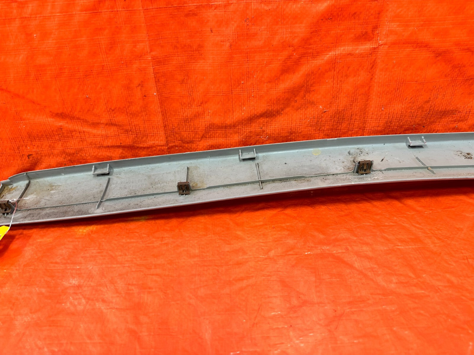 96 00 HONDA CIVIC   HATCHBACK   REAR HEADLINER PLASTIC MOUNTING TRIM   OEM #28710