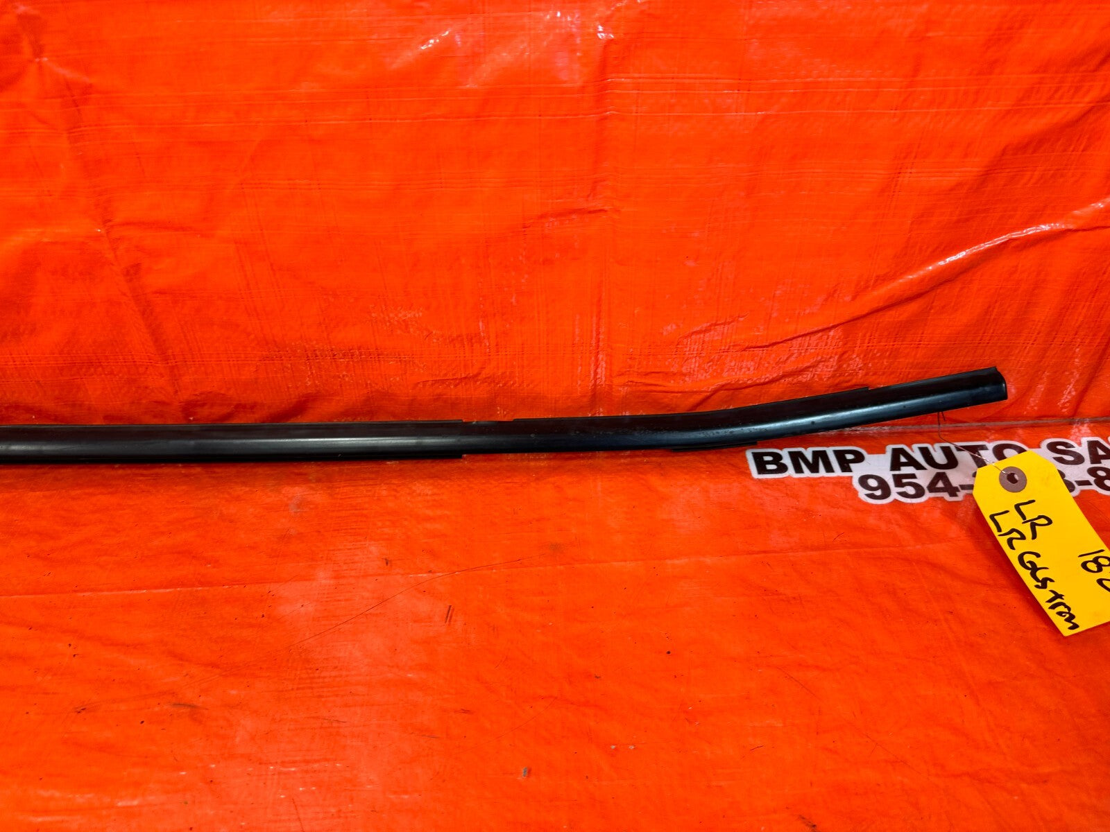 15 21 SUBARU WRX & STI DRIVER LEFT EXTERIOR GLASS TRIM DRIP RETAINER OEM 1825