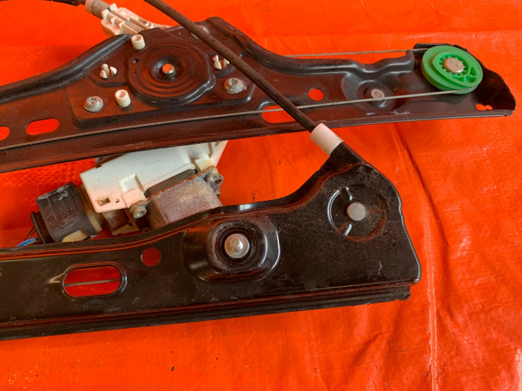 OEM 2007 07 BMW 335Xi 335i AWD SEDAN DRIVER LEFT FRONT WINDOW REGULATOR5
