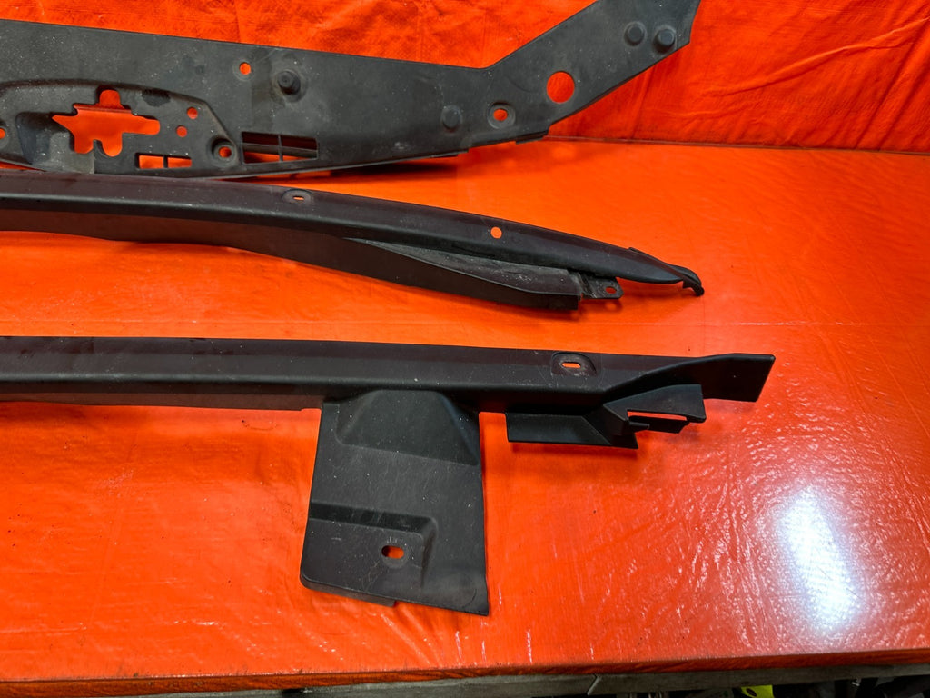 09 14 ACURA TSX   FENDER TRIM SET   LEFT RIGHT RADIATOR SUPPORT PLASTICS OEM 3214