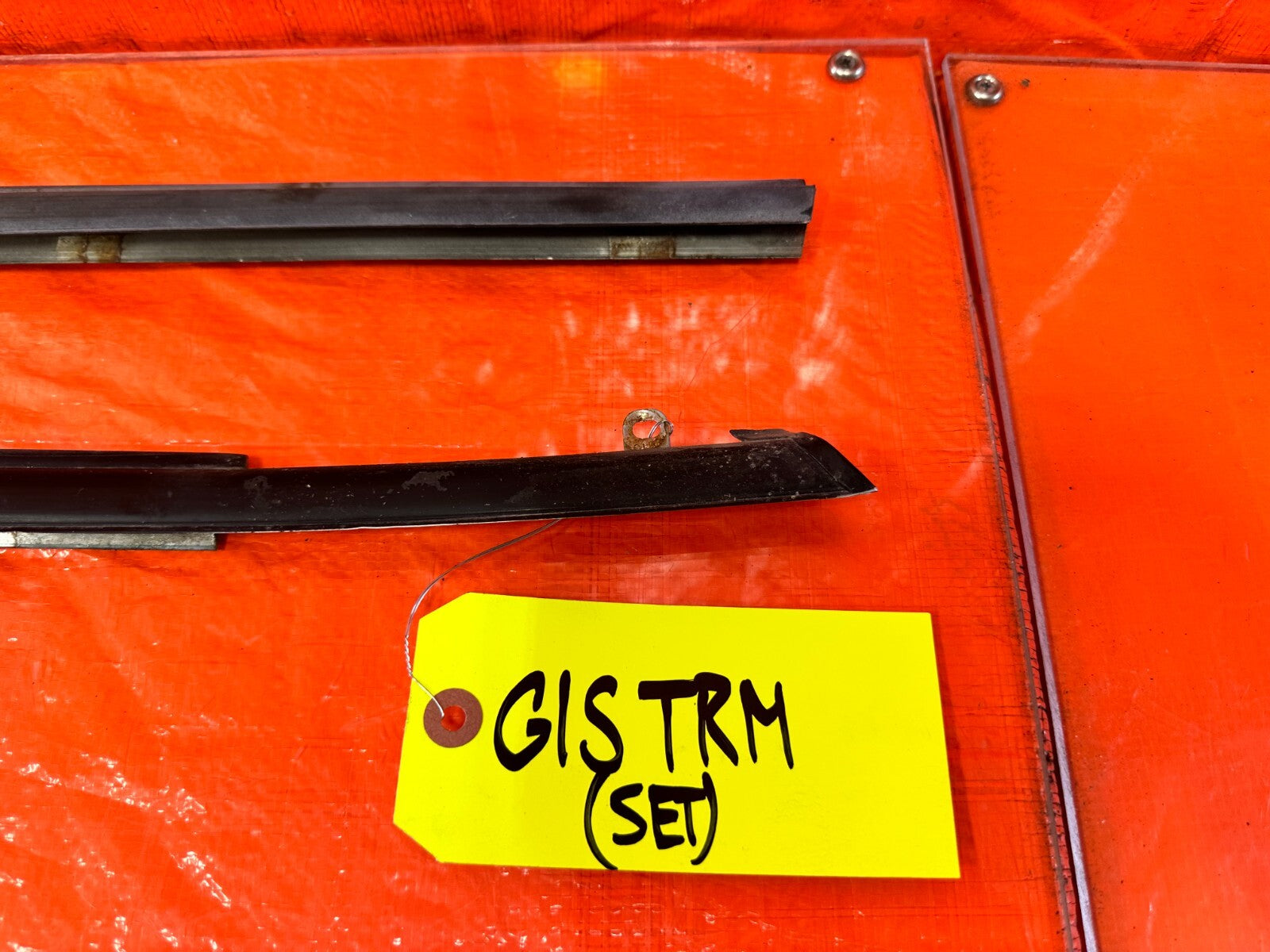 88 89 HONDA CRX   FRONT & REAR / LEFT & RIGHT EXTERIOR WINDOW GLASS TRIM OEM 2771