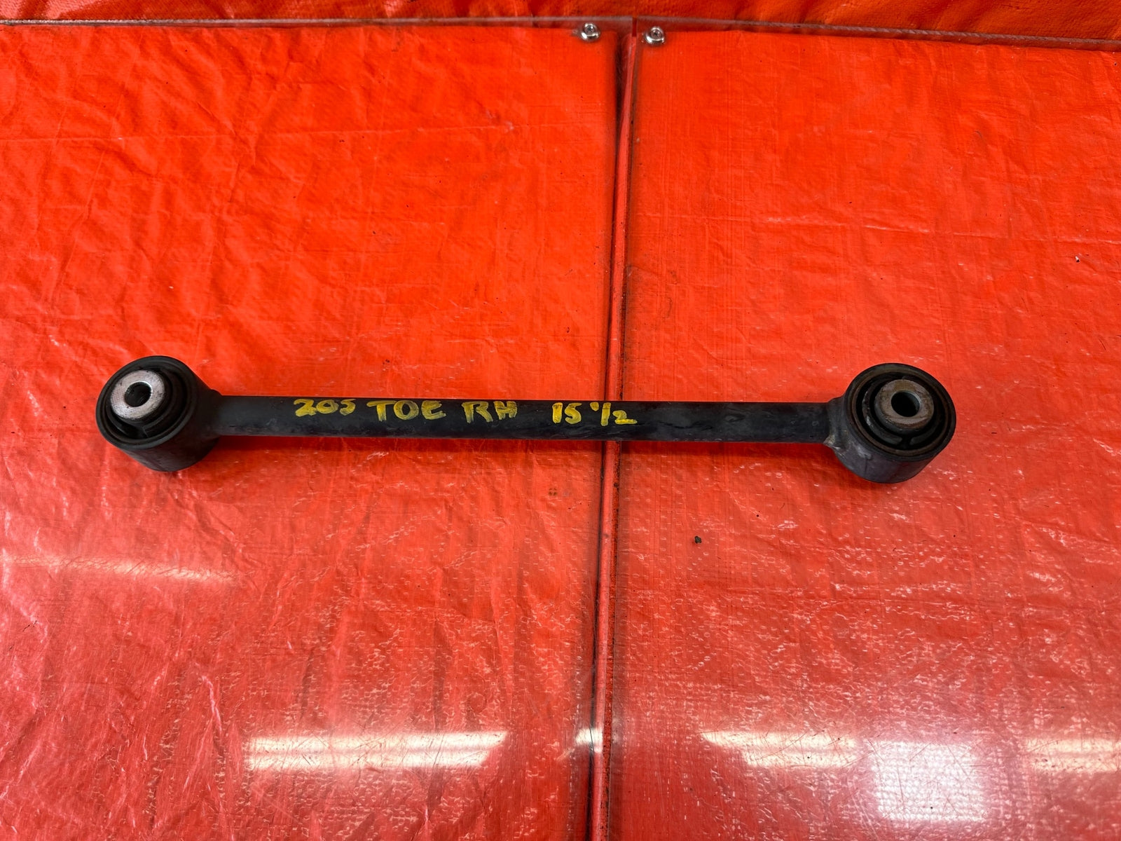 04 08 ACURA TSX   PASSENGER RIGHT REAR CONTROL ARM   15.5 INCH LENGTH   OEM 2050