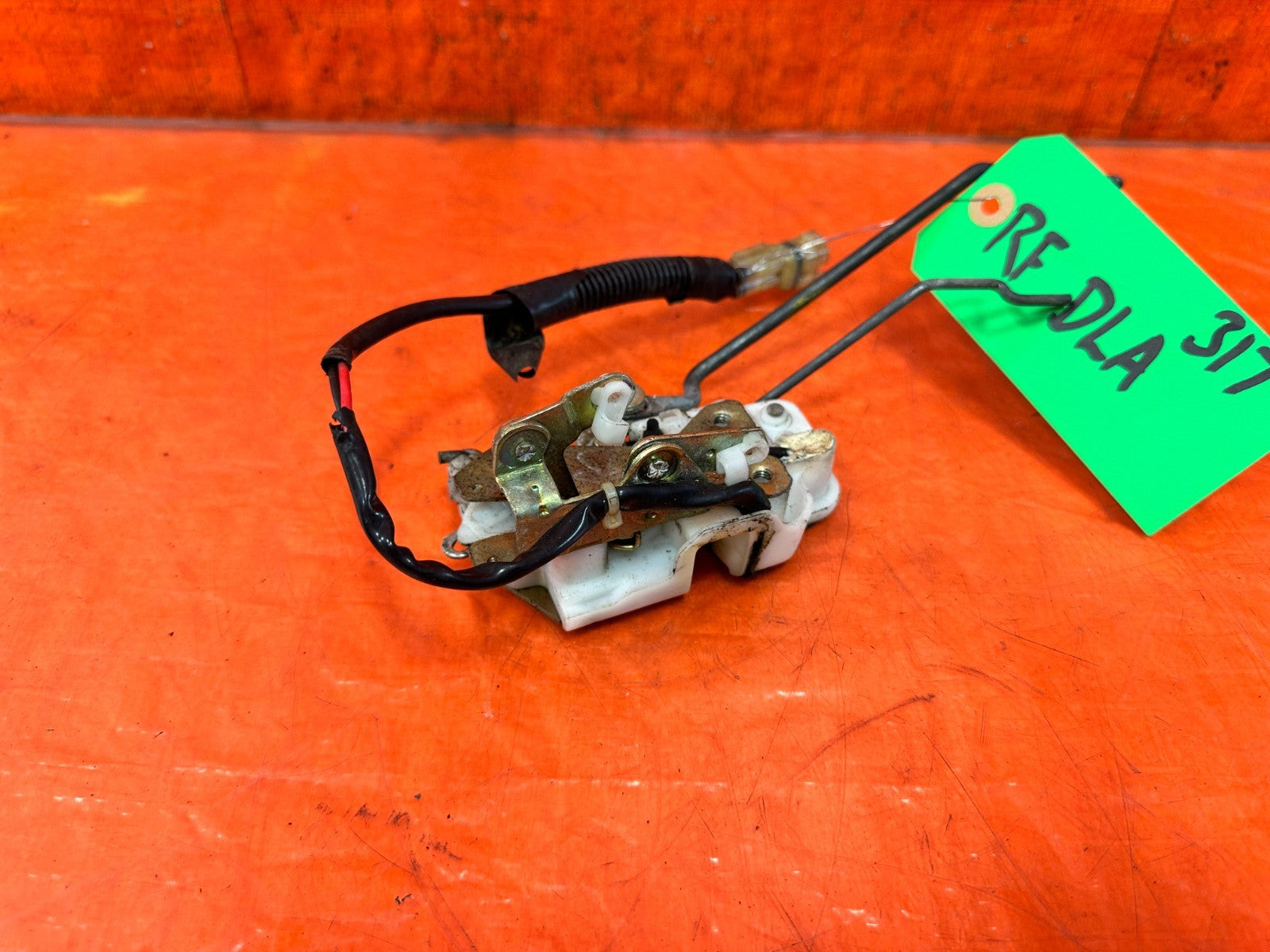 90 91 HONDA CIVIC HATCHBACK   PASSENGER RIGHT DOOR LOCK ACTUATOR LATCH OEM 3171