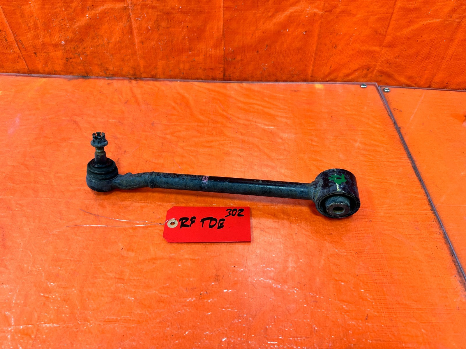 10 16 HYUNDAI GENESIS COUPE   RIGHT FRONT LOWER CONTROL ARM ARM OEM #302 10
