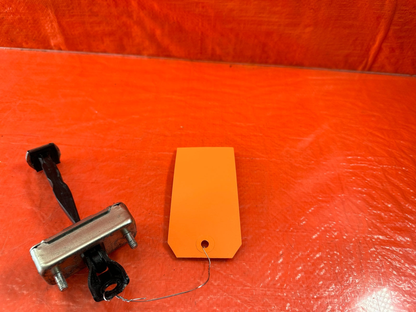 14 20 INFINITI Q50   LEFT OR RIGHT FRONT DOOR CHECKER HINGE ARM STOPPER OEM #2424