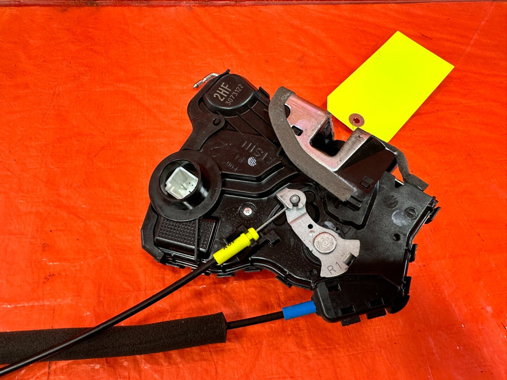 FRS BRZ & 86   NON SMART KEY   PASSENGER RIGHT DOOR LOCK ACTUATOR LATCH OEM #2935