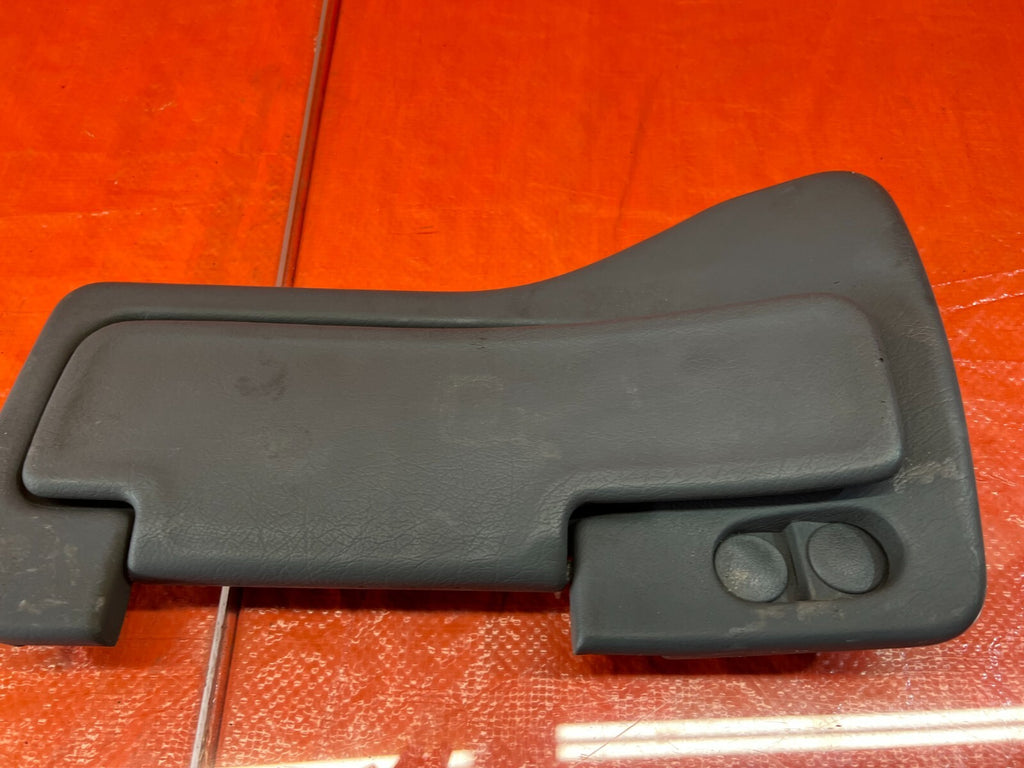 94 95 HONDA DEL SOL   SUN VISOR   PASSENGER RIGHT SIDE   GRAY COLOR   OEM #1465