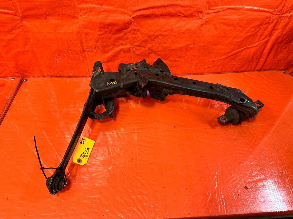 06 11 HONDA CIVIC SI   PASSENGER RIGHT REAR LOWER CONTROL TRAILING ARM   OEM 2648