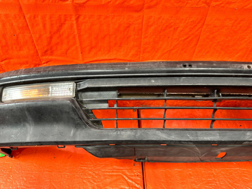 90 91 HONDA CIVIC HATCHBACK FRONT BUMPER COVER W/ RE BAR AND LIGHTS COMPLETE OM7