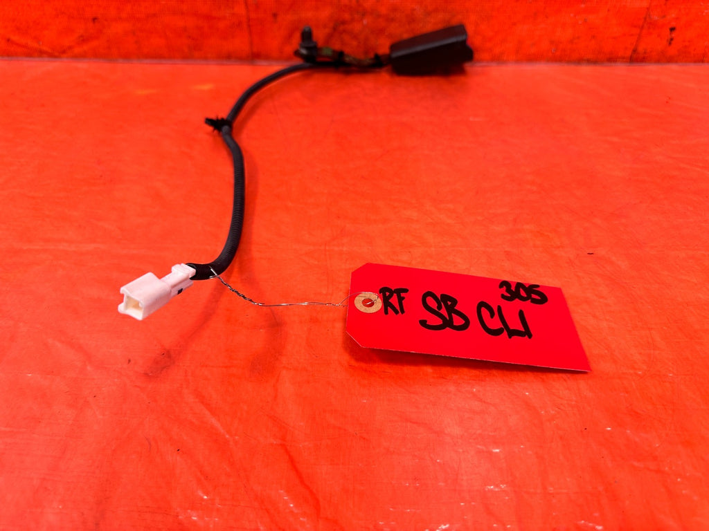 11 14 ACURA TSX   PASSENGER RIGHT FRONT SEAT BELT CLIP BUCKLE   OEM 3051