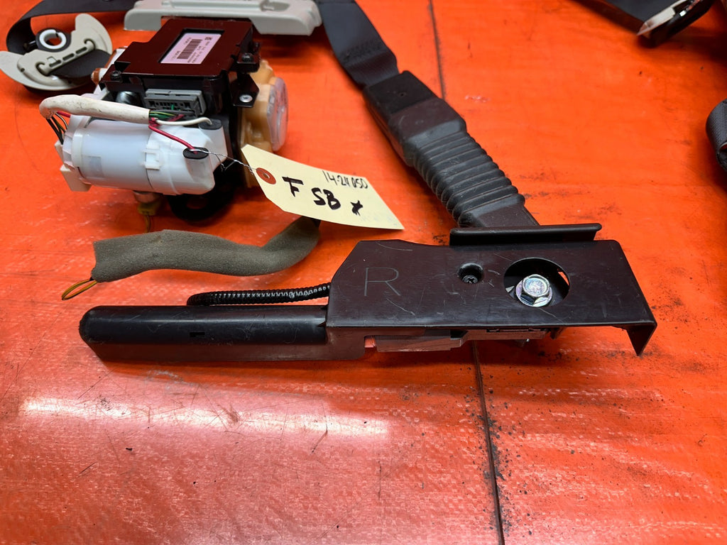 14 24 INFINITI Q50 FRONT  LEFT RIGHT SEAT BELTS W/ PRE CRASH OPTION OEM #Q508