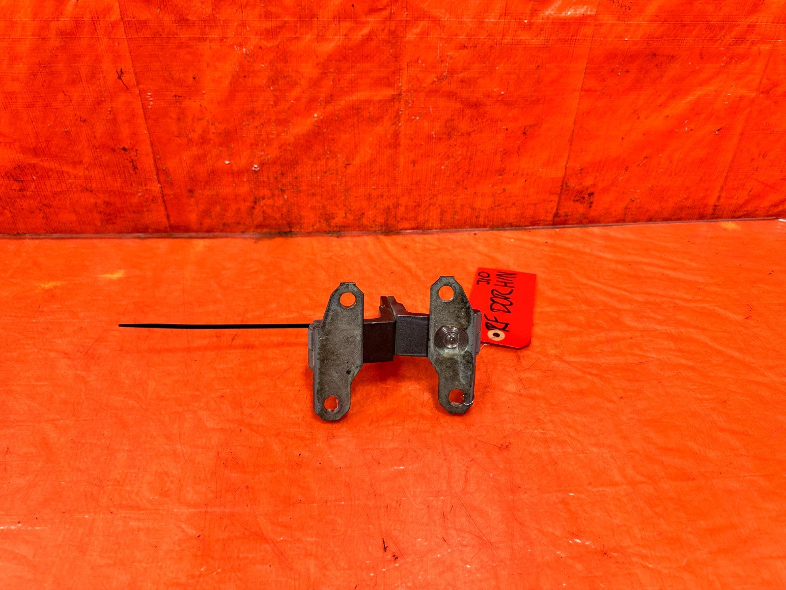 INFINITI G37 CONVERTIBLE PASSENGER RIGHT FRONT DOOR HINGE SET UPPER LOWER 3102