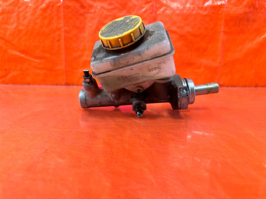08 14 SUBARU IMPREZA WRX & STI   BRAKE MASTER CYLINDER W/ TANK AND CAP OEM #2837