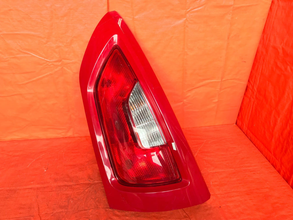 OEM 2012 2013 KIA SOULD DRIVER LEFT TAIL LIGHT LAMP 12 13 RED0