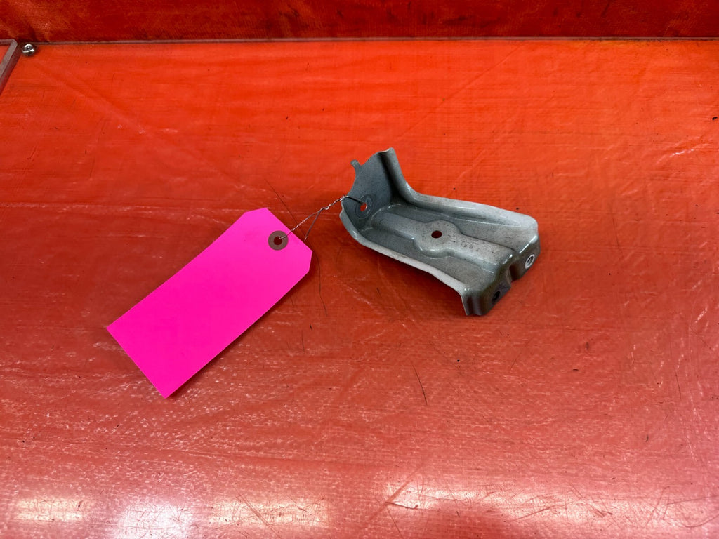 06 11 HONDA CIVIC   FENDER MOUNTING BRACKET SUPPORT BRACE DRIVER LEFT   OEM #2373