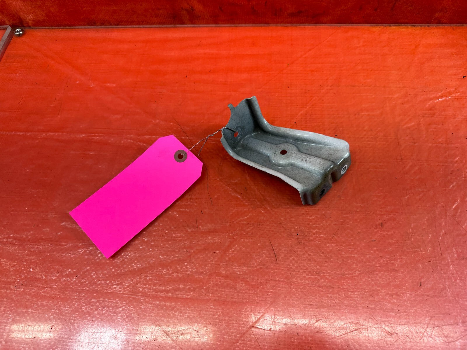 06 11 HONDA CIVIC   FENDER MOUNTING BRACKET SUPPORT BRACE DRIVER LEFT   OEM #2373