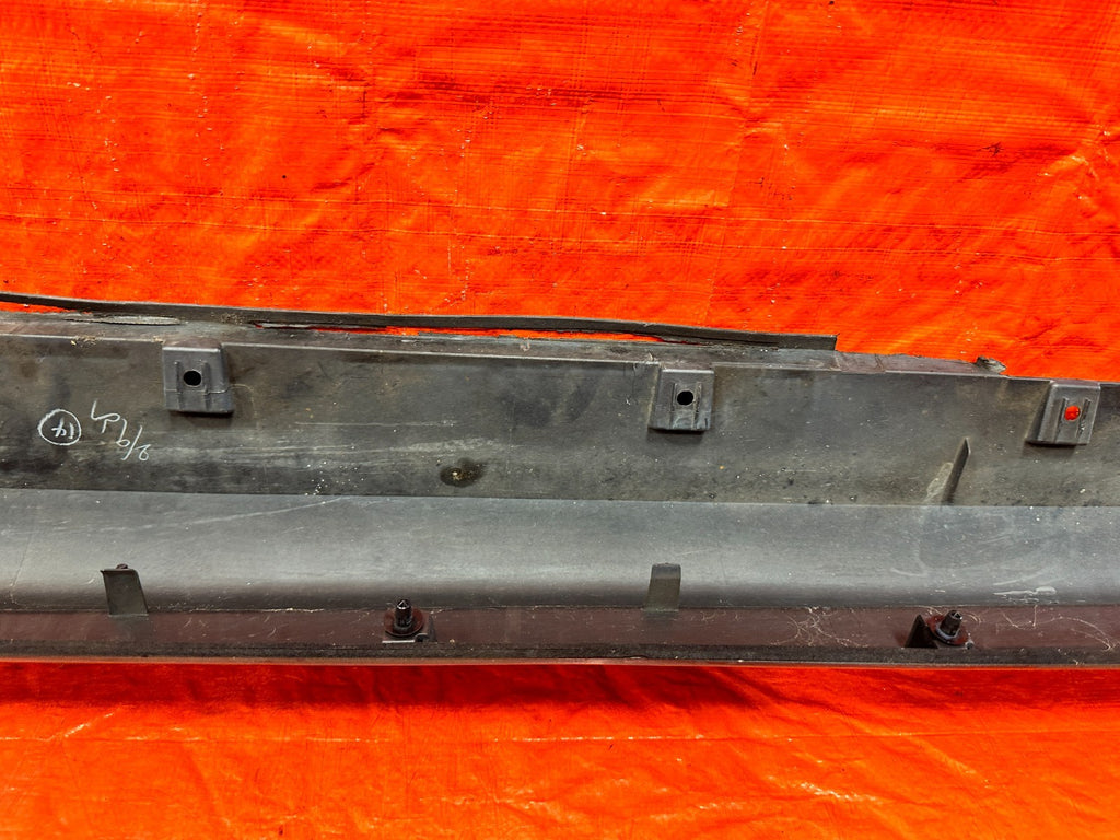 09 13 INFINITI G37 CONVERTIBLE   RIGHT SIDE SKIRT ROCKER MOLDING OEM #31016