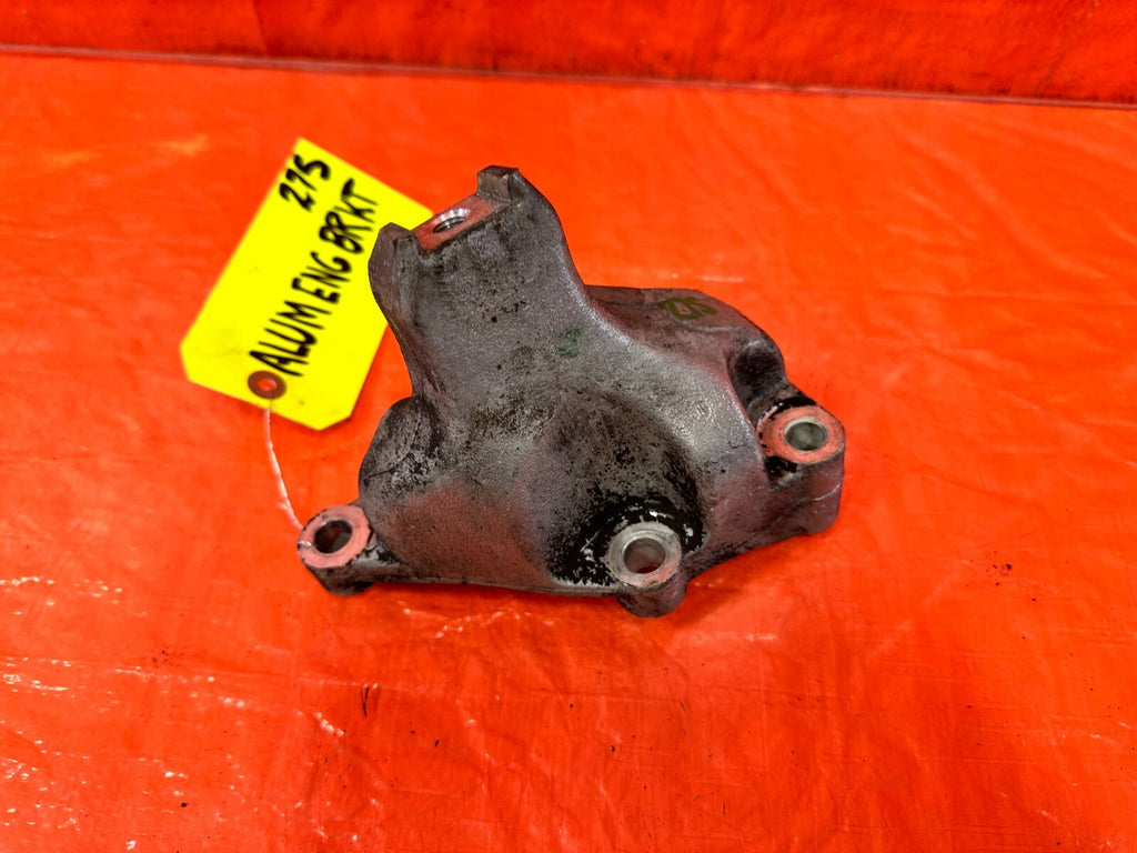 04 08 ACURA TSX   FRONT ALUMINUM ENGINE MOUNTING BRACKET   OEM #275 ****4