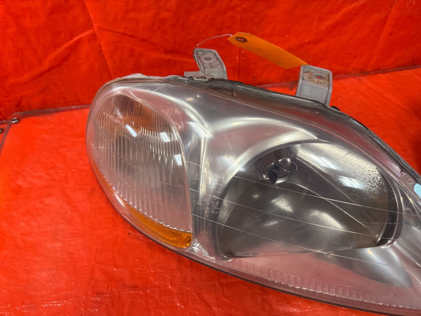 96 98 HONDA CIVIC   LEFT AND RIGHT FACTORY HEADLIGHTS HEADLAMPS   OEM OE #WEAR!9