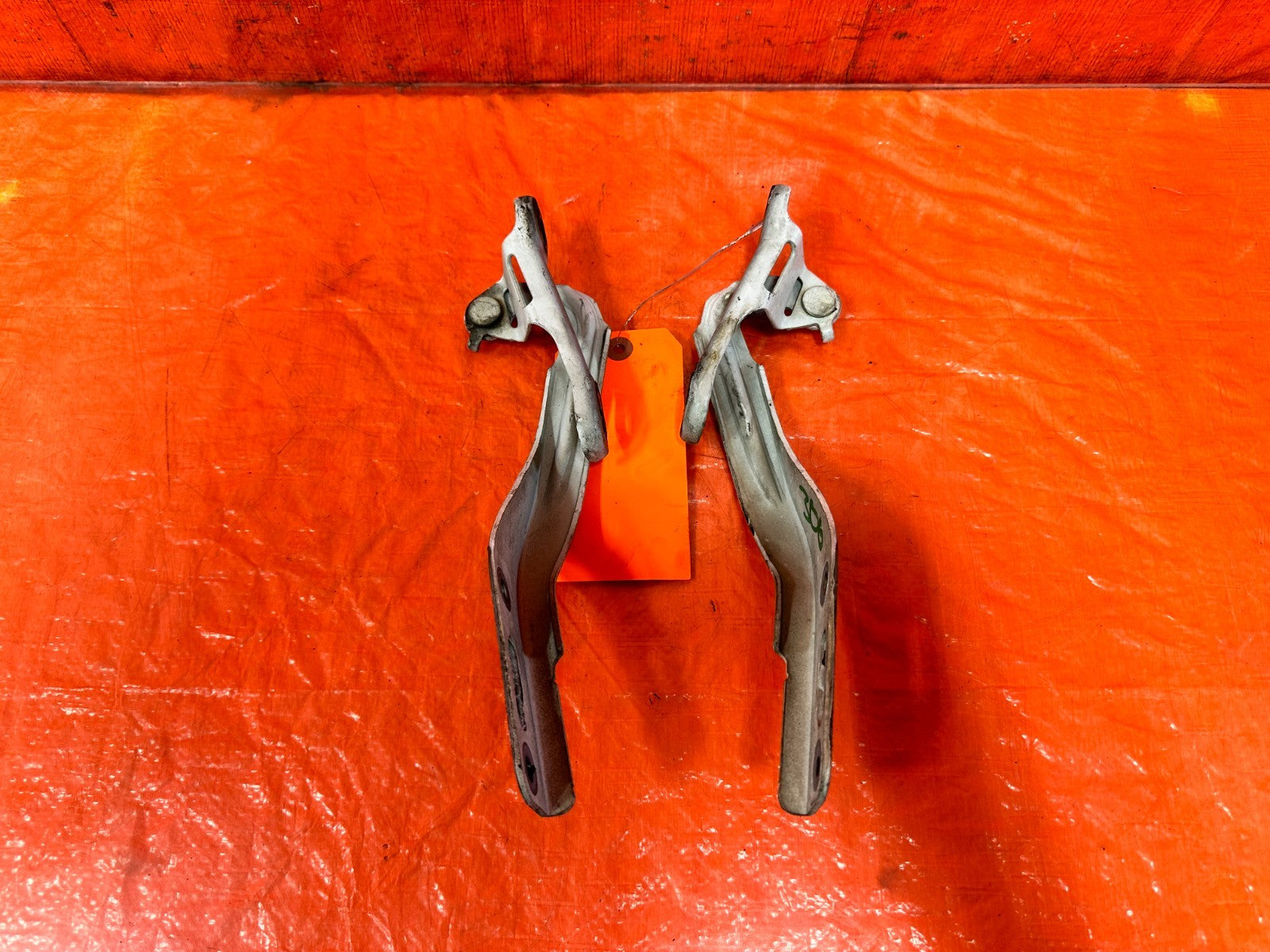 06 11 HONDA CIVIC   HOOD HINGES   DRIVER LEFT PASSENGER RIGHT HINGES OEM 3002