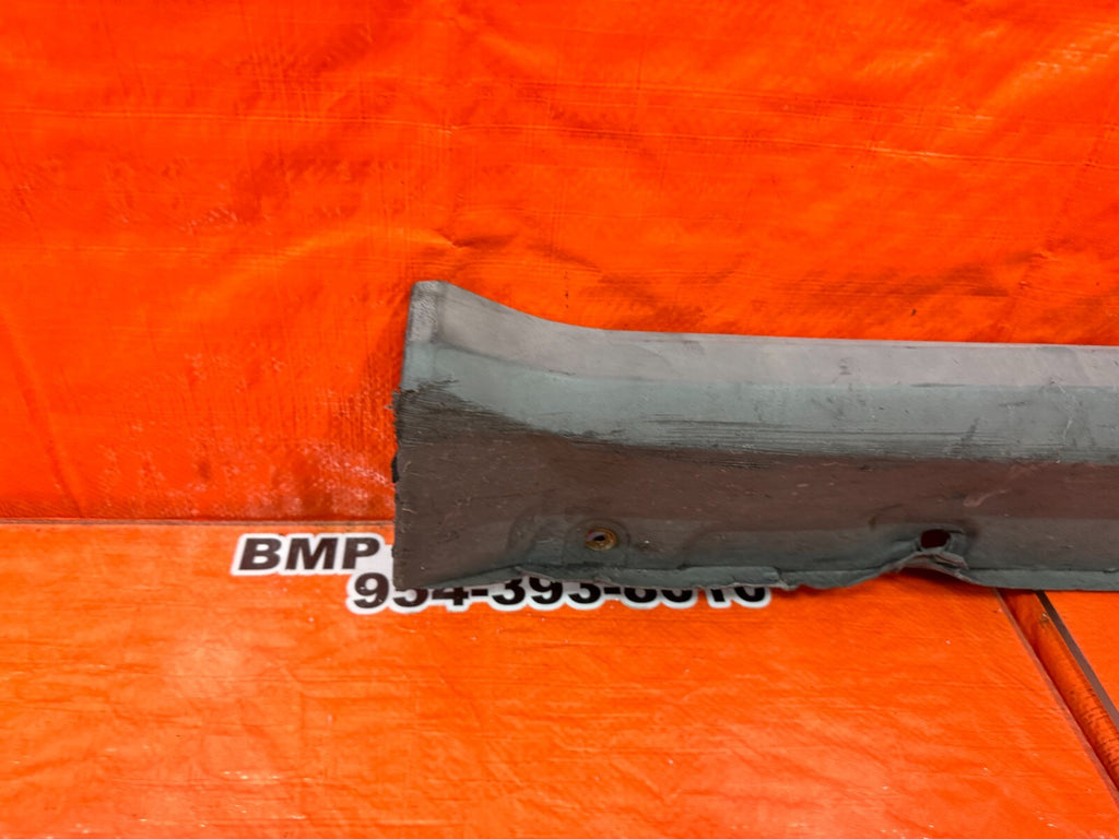 00 05 TOYOTA CELICA   SIDE SKIRT ROCKER MOLDING TRIM LEFT SIDE NON TRD   OEM 25012