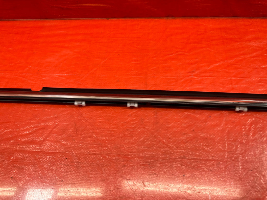 08 15 LANCER EVOLUTION X EVO 10   RIGHT REAR EXTERIOR GLASS TRIM MOLDING OEM 2066