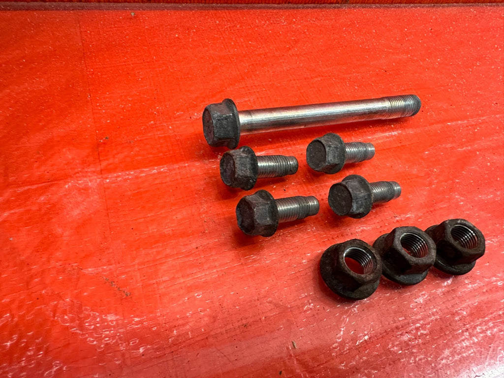 08 15 LANCER EVOLUTION X EVO 10   DRIVER LEFT MOTOR MOUNT BOLTS HARDWARE OEM 2174