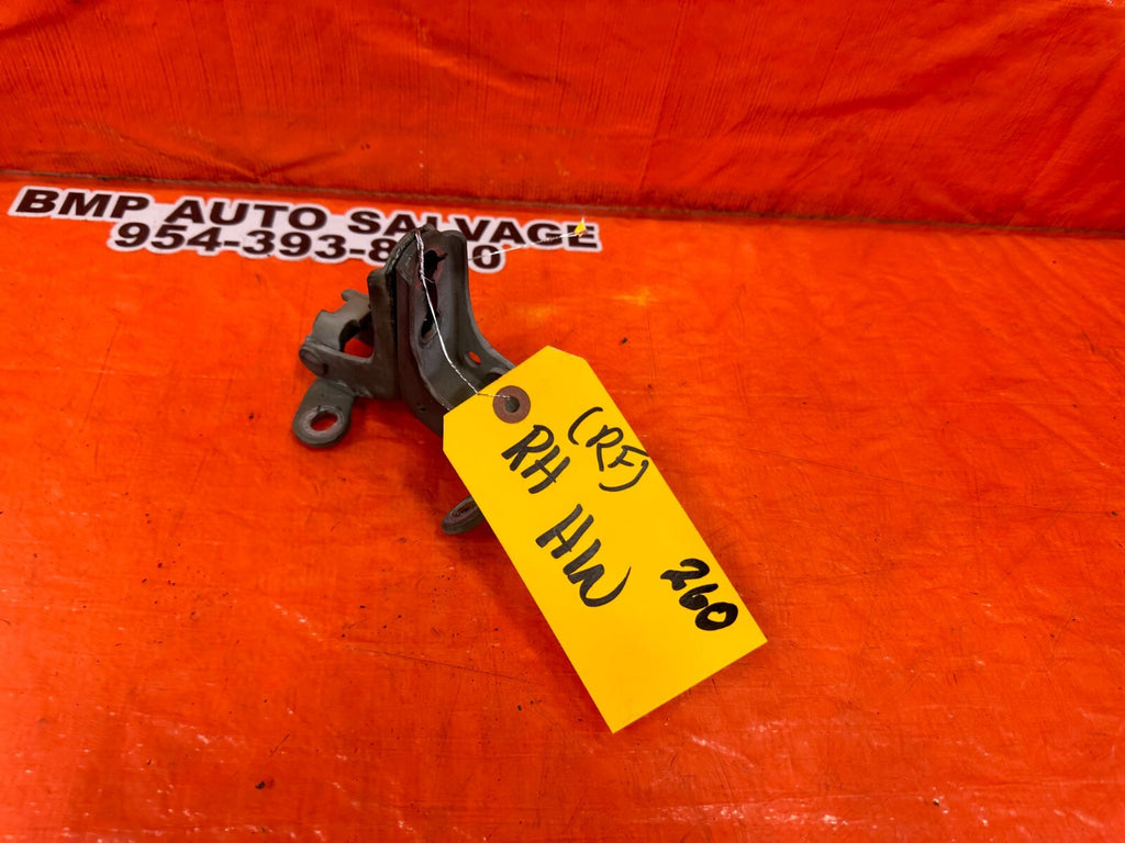 06 11 CIVIC 4D SEDAN   DOOR HINGE SET   UPPER & LOWER RIGHT FRONT SIDE OEM #2601