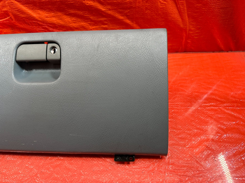 95 97 HONDA ODYSSEY   GLOVE BOX ASSEMBLY   OEM FACTORY #1934