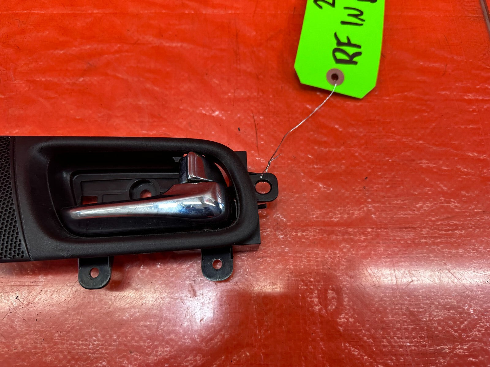 09 13 INFINITI G37 SEDAN PASSENGER RIGHT FRONT INTERIOR DOOR HANDLE   OEM #2382