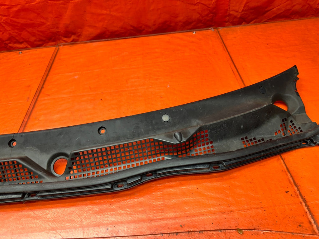 94-01 ACURA INTEGRA FRONT WINDSHIELD WIPER COWL GRILLE TRIM OEM #3408
