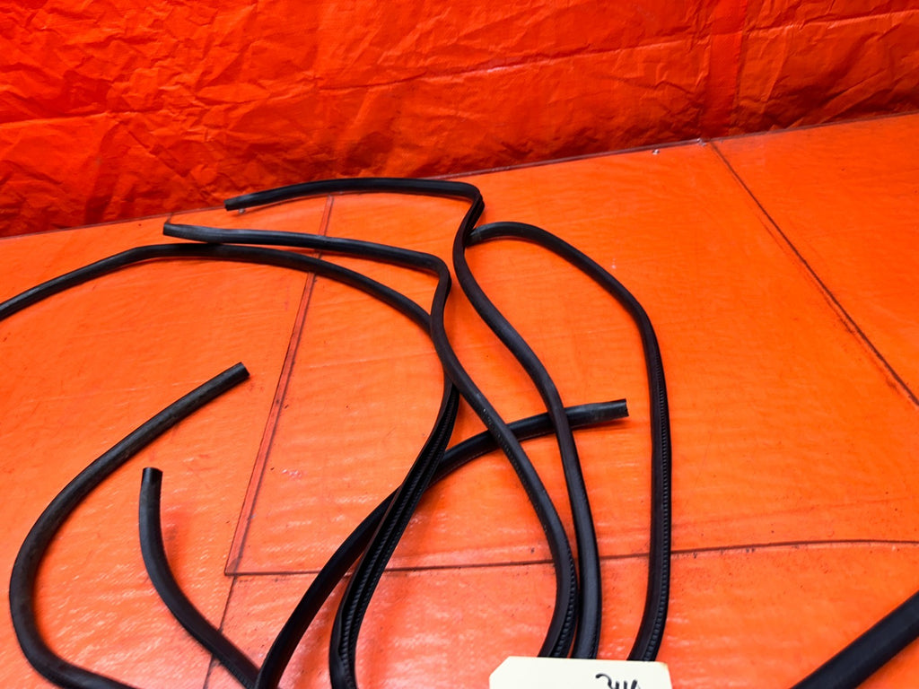 94-01 ACURA INTEGRA 4D SEDAN INTERIOR DOOR OPENING TRIM MOLDINGS SET OEM #3409