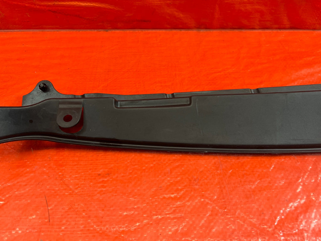 04 08 ACURA TSX   PASSENGER RIGHT   FENDER ENCLOSURE TRIM   OEM FACTORY #2096