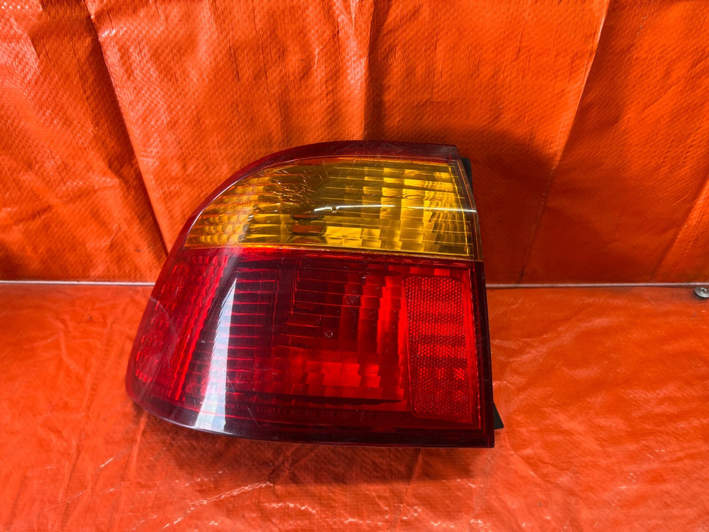 99 00 HONDA CIVIC SEDAN   DRIVER LEFT   OUTER TAIL LIGHT LAMP   OEM #127 0